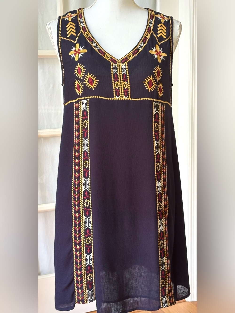 THML NWT Embroidered Boho Tunic Dress Navy Rayon Southwestern Size S